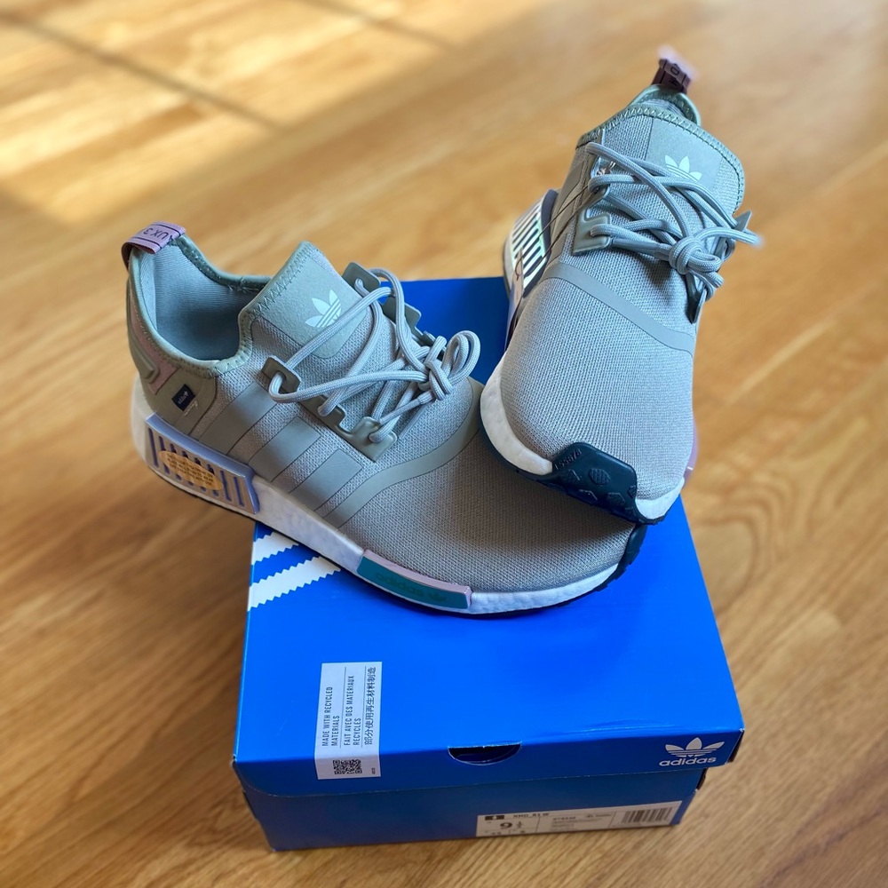 Adidas Women's Gray and Purple Athletic Sneakers - Picture 4 of 6